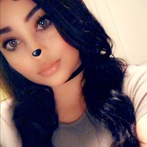 Meet your Posher, Percia